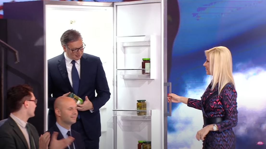 Aleksandar-Vucic-na-Pink-screenshot-YouTube.png